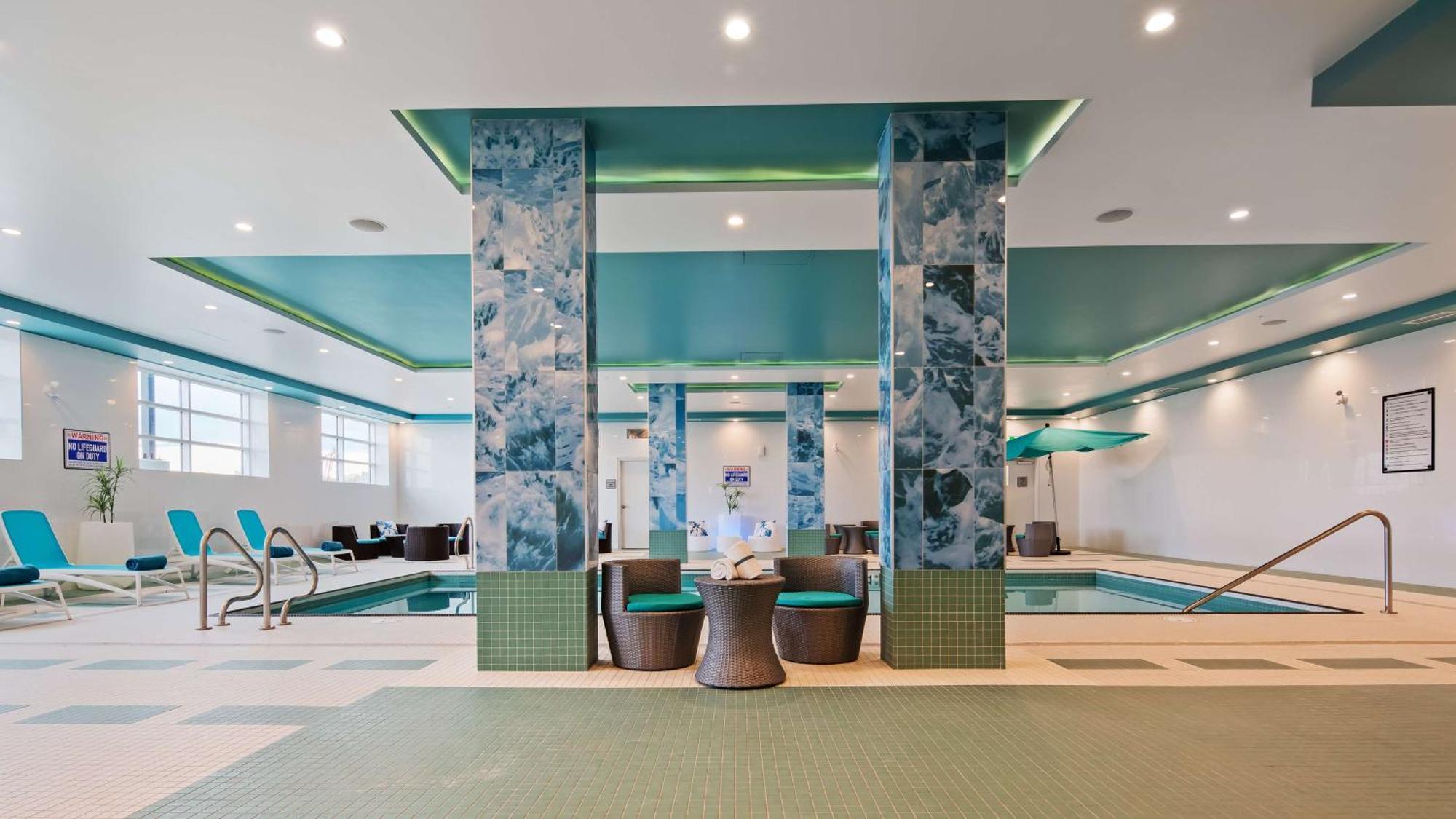 Hotel Executive Residency By Western View North 3*