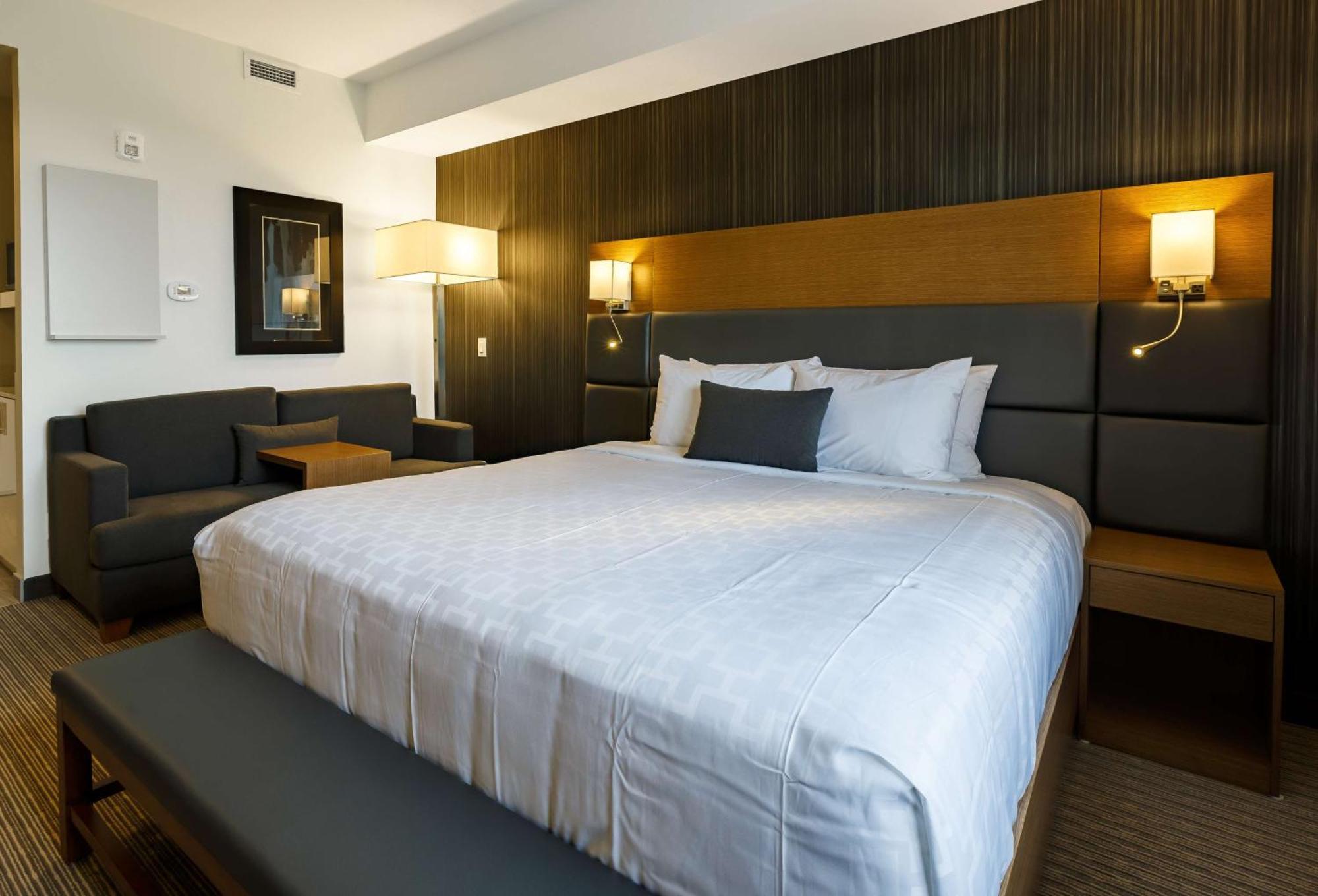 Executive Residency By Western View North Hotel 3*