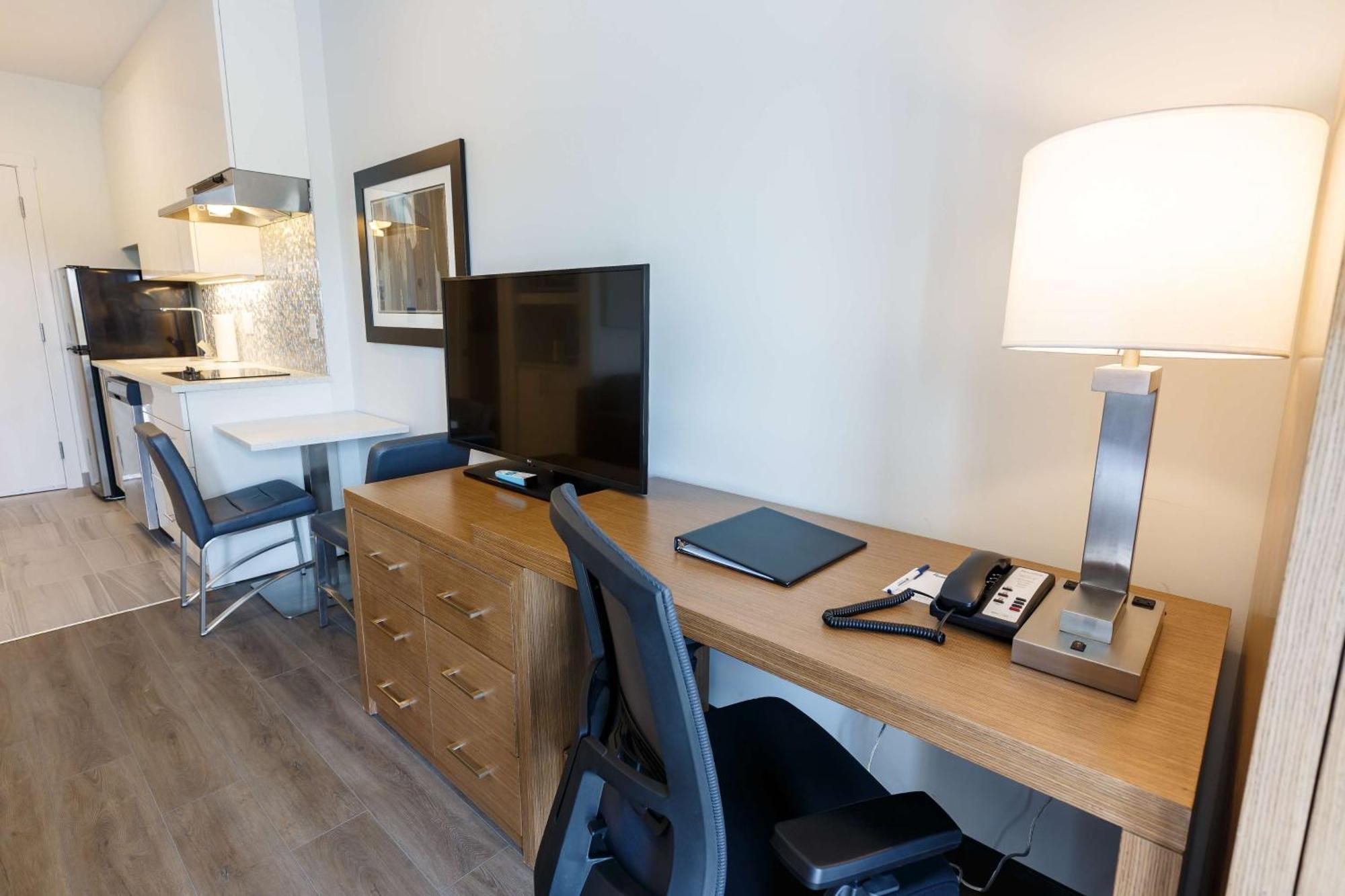 Executive Residency By Western View North